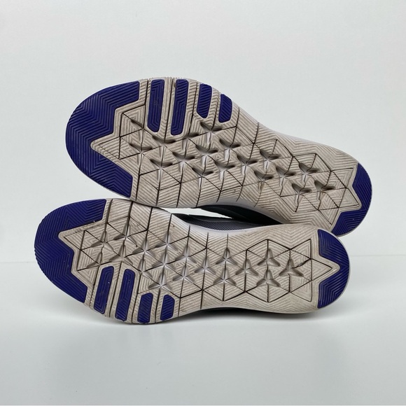 Nike Women’s Flex TR 8 Shoes - Picture 8 of 9